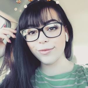 Meet your Posher, Tori